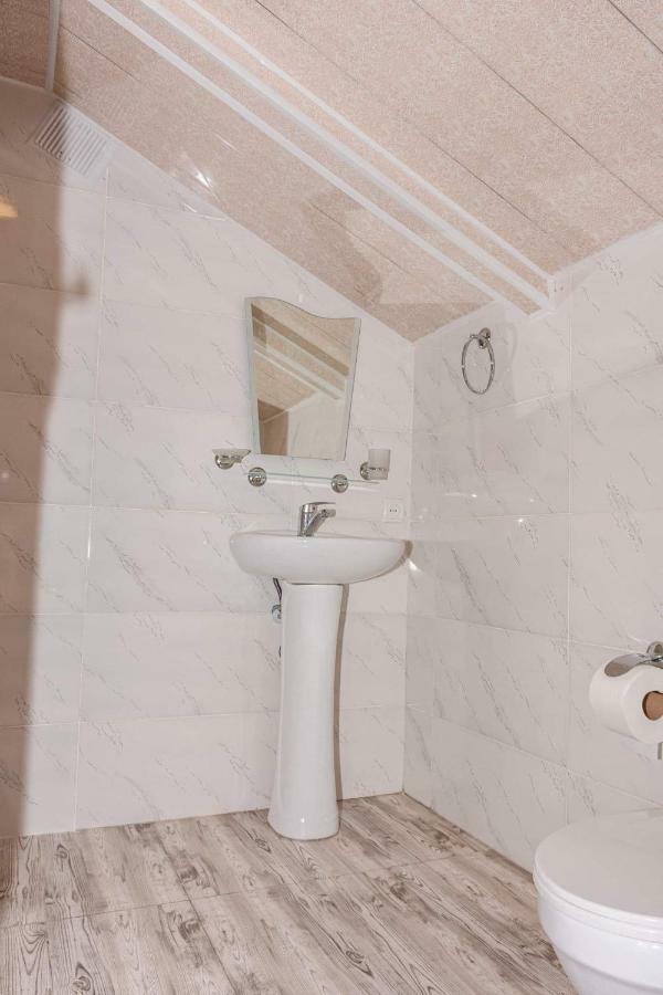 Shera Hotel Borjomi Luaran gambar