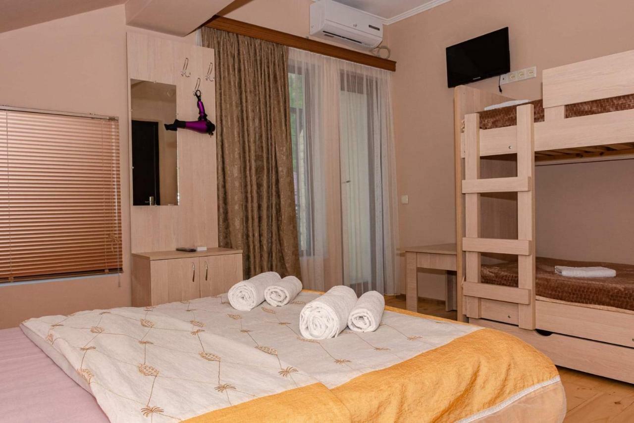 Shera Hotel Borjomi Luaran gambar